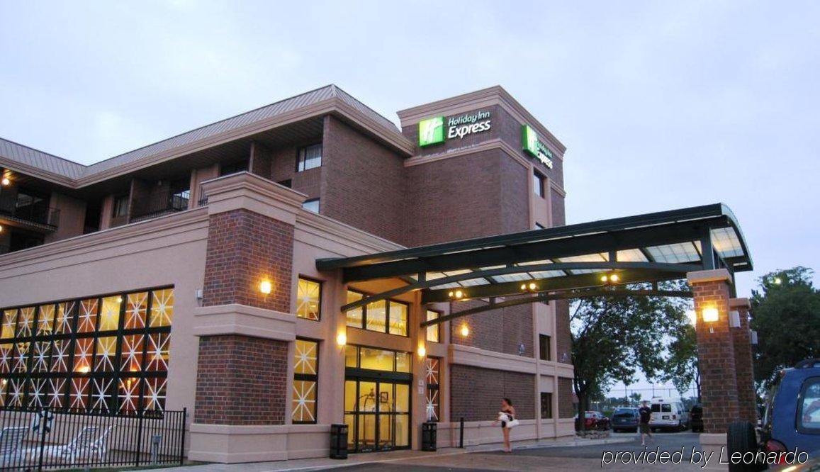 Holiday Inn Express Schaumburg-Rolling Meadows By Ihg Extérieur photo